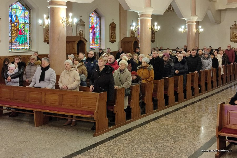 16 Niedziela - msza poranna.jpg